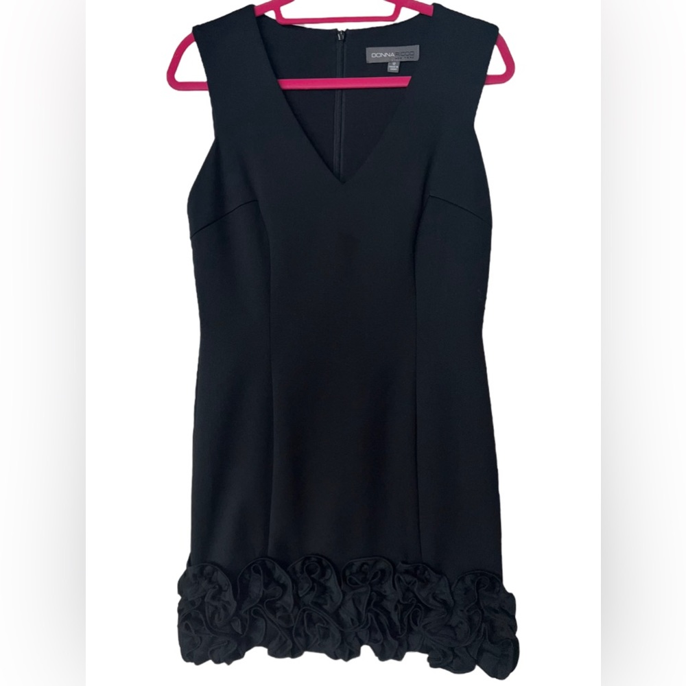 Donna Ricco Black Sleeveless Ruffle Bottom Dress